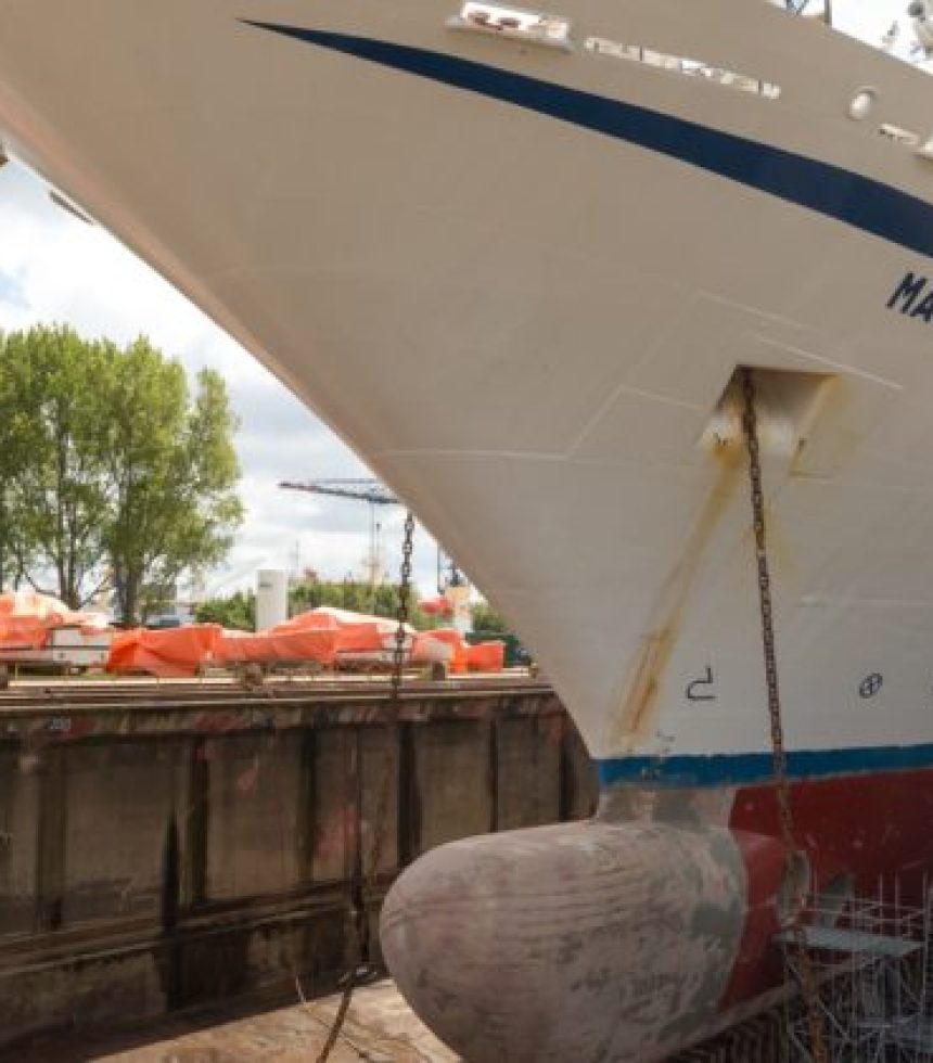 Cruise-vessel-Magellan-at-Damen-Shiprepair-Amsterdam-2-1080x420